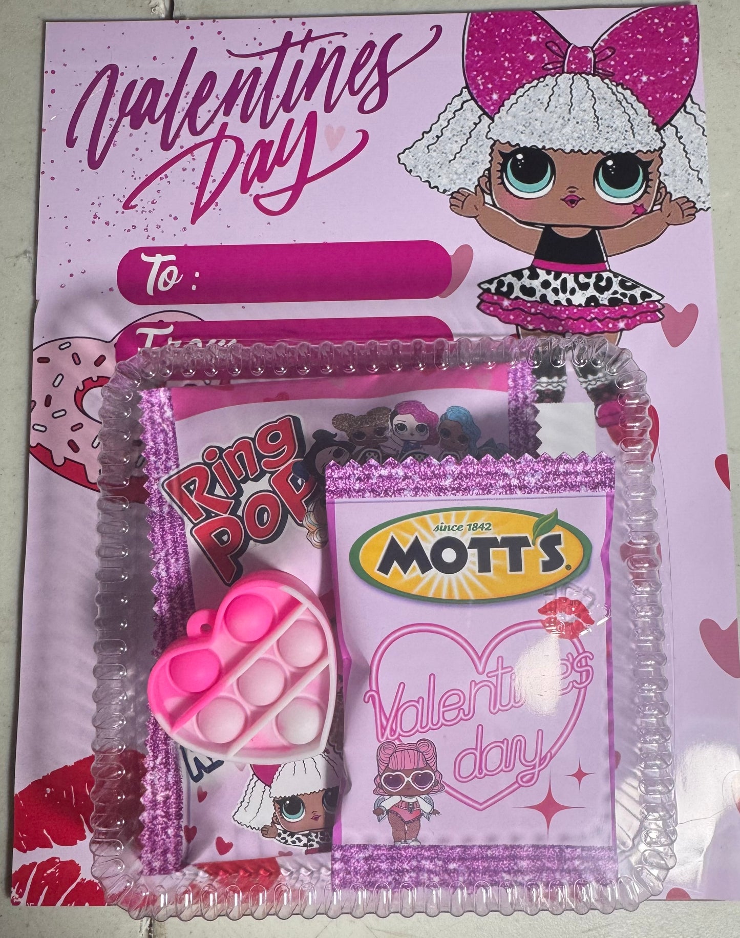 VALENTINE'S CARDS 11X17